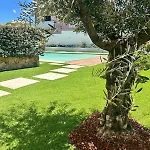 Incantevole Con Piscina Lägenhet